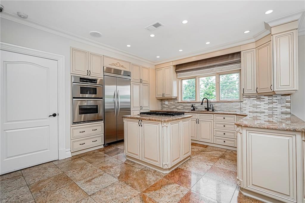 35 Julieann Court, Staten  Island, New York, 10304 image 17