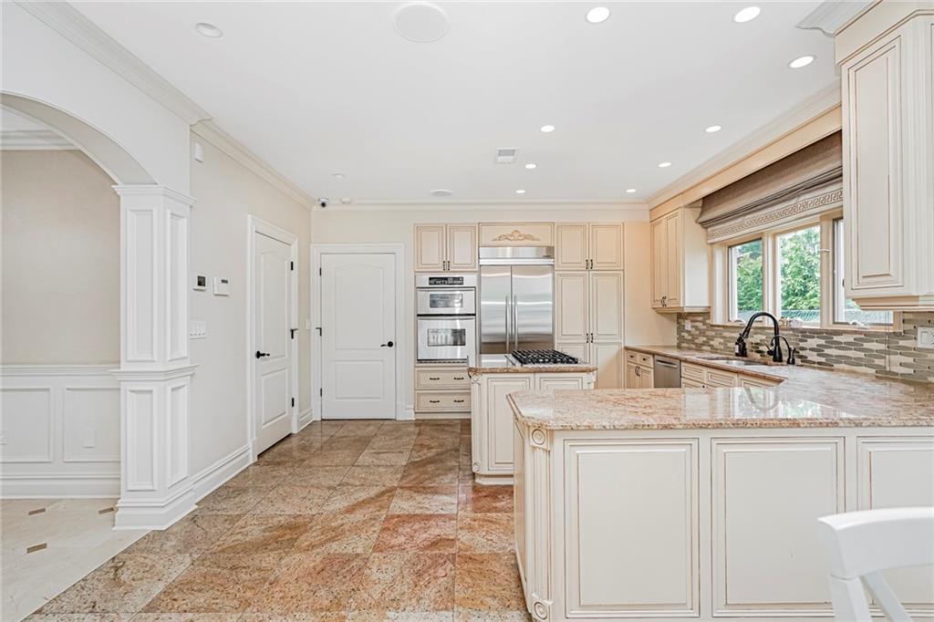 35 Julieann Court, Staten  Island, New York, 10304 image 18