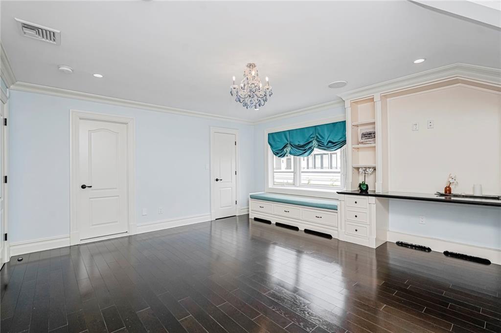 35 Julieann Court, Staten  Island, New York, 10304 image 21