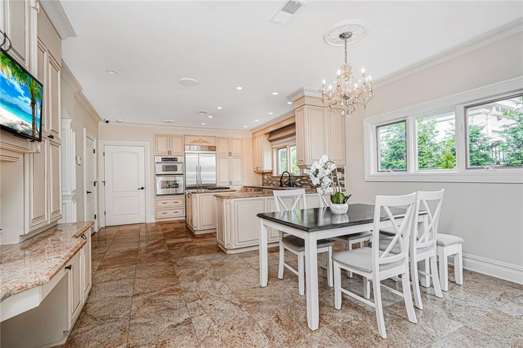 35 Julieann Court, Staten  Island, New York, 10304 image 24