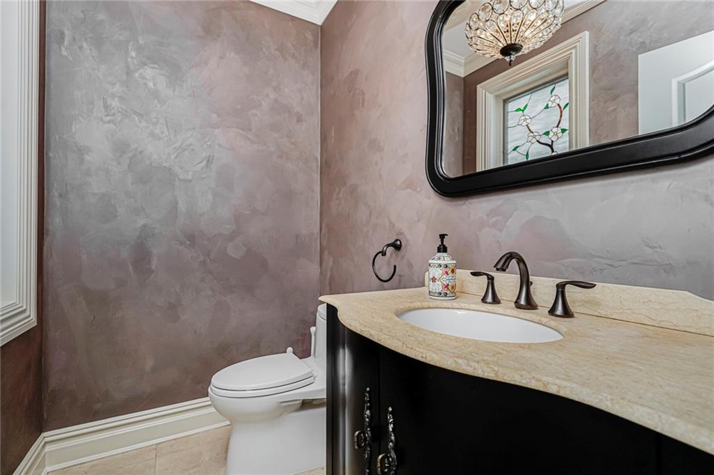 35 Julieann Court, Staten  Island, New York, 10304 image 32