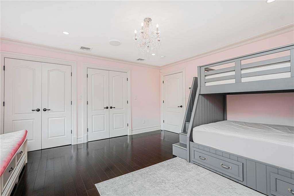 35 Julieann Court, Staten  Island, New York, 10304 image 41