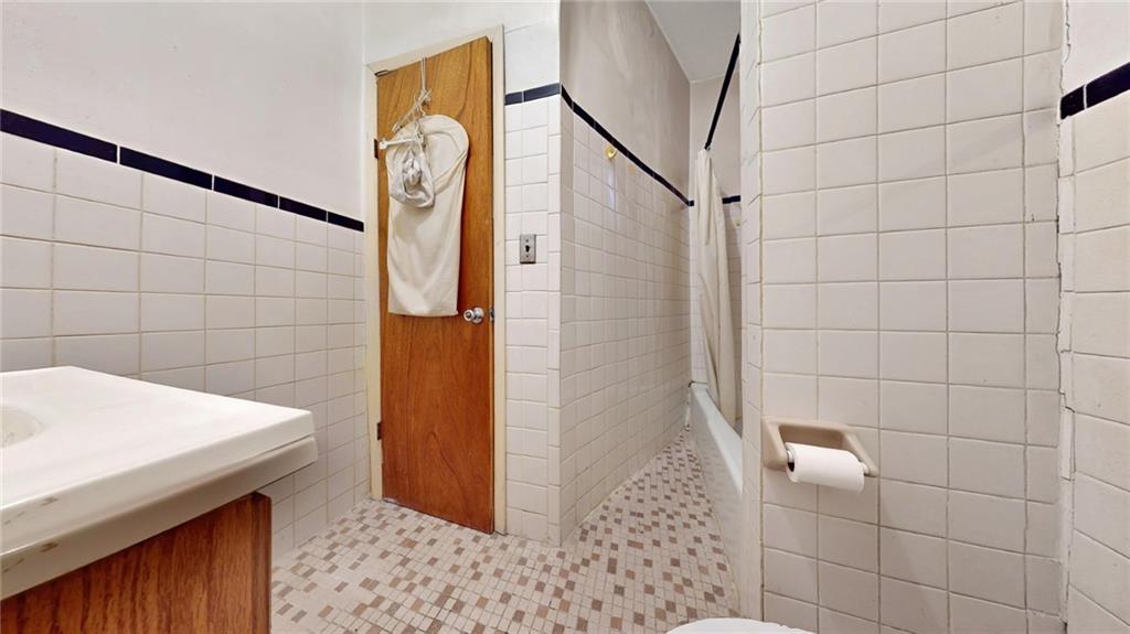 32-87 38th Street, Astoria, New York, 11103 image 23