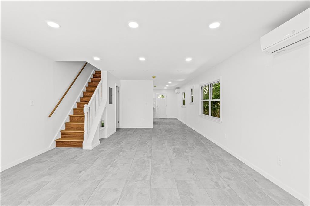84 Elm Street, Staten  Island, New York, 10310 image 12