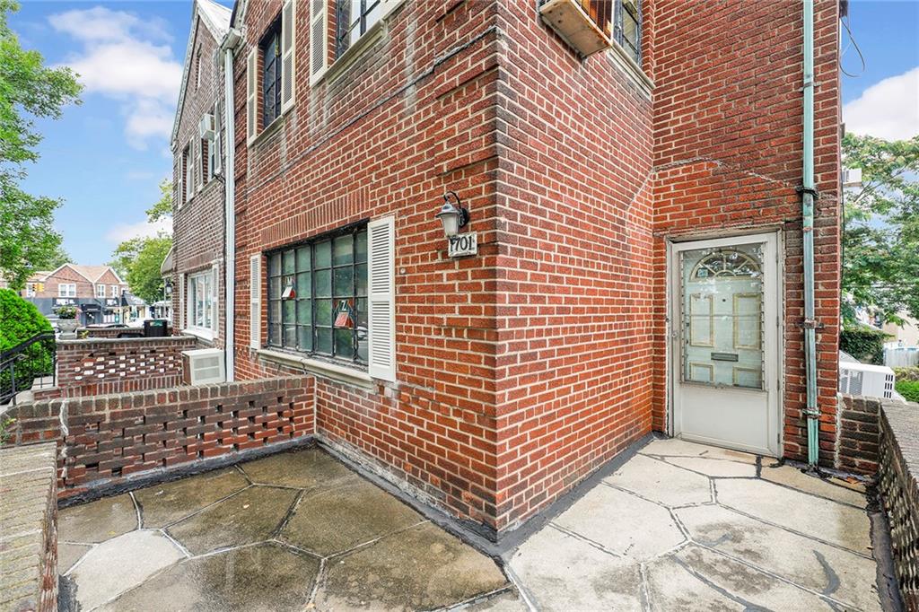 1701 Gerritsen Avenue Image 4