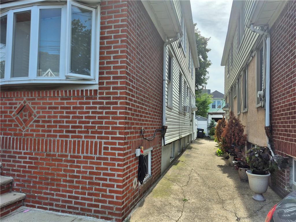 1672 East 46th Street Image 5