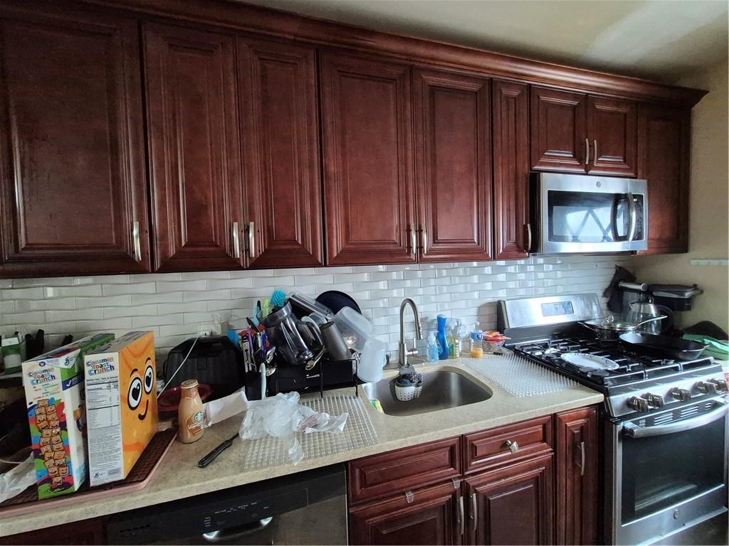 1672 East 46th Street Image 3