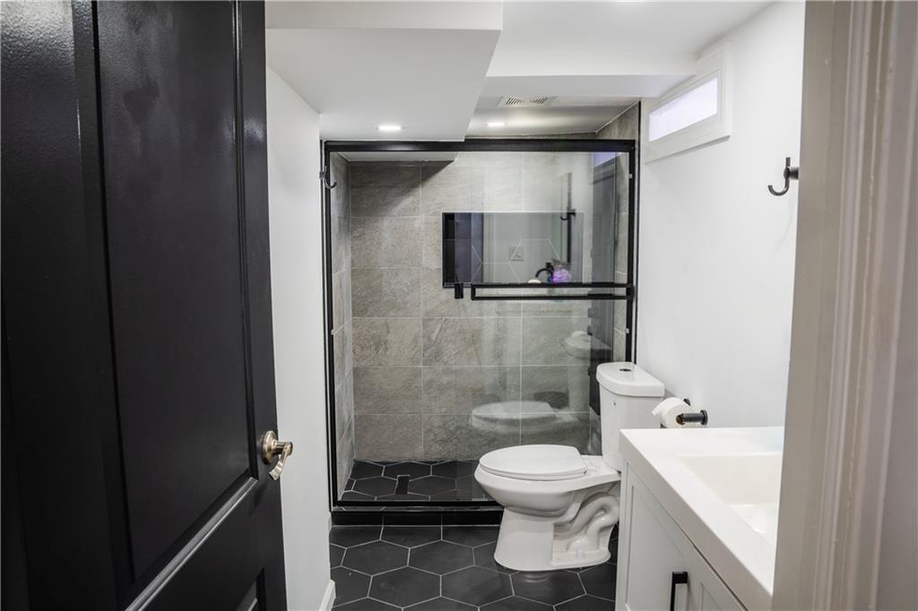 149 Emory Road, Mineola, New York, 11501 image 17