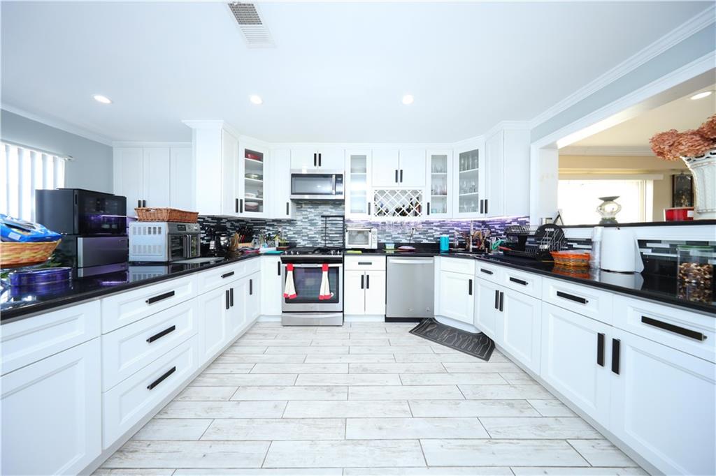 269 Clifton Avenue, Staten  Island, New York, 10305 image 8