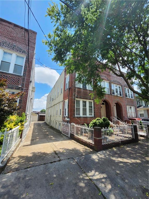 317 East 49th Street, Brooklyn, New York, 11203