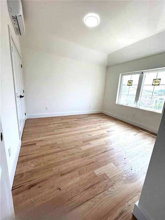 25 Marie Street, Staten  Island, New York, 10305 image 12
