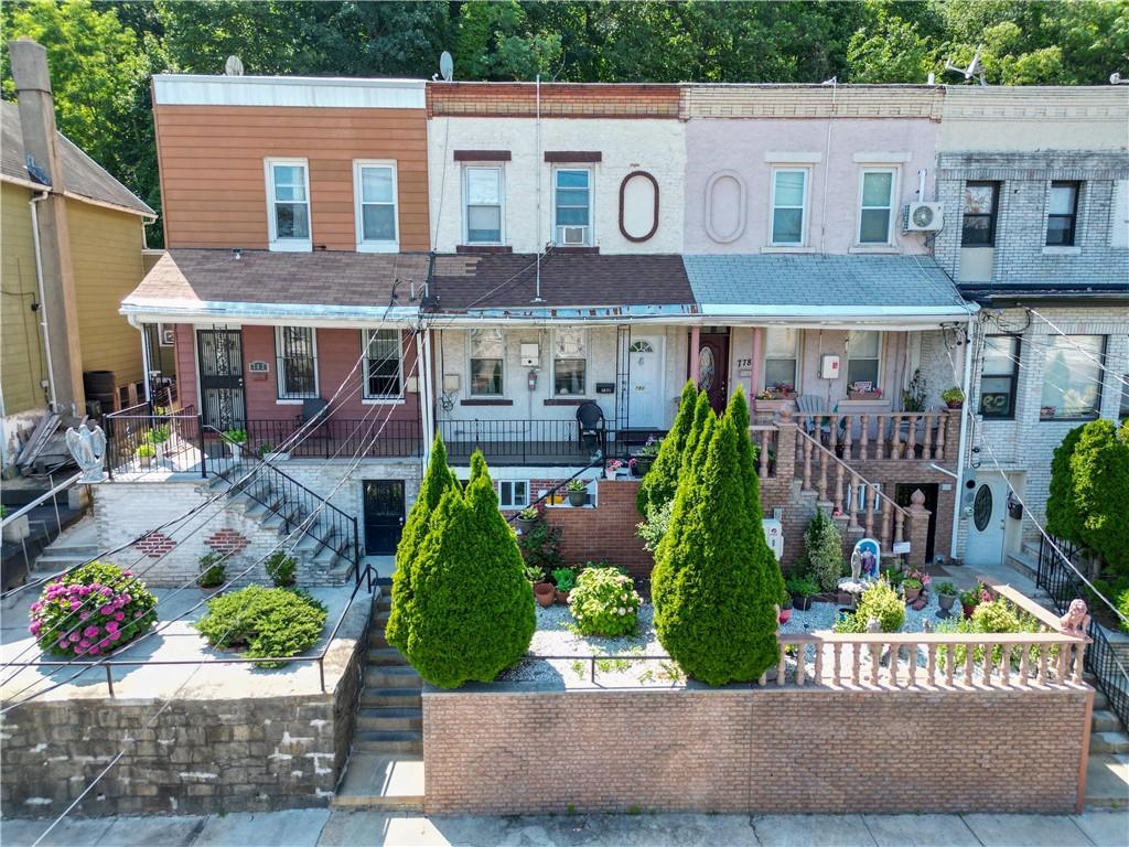 780 Van Duzer Street Image 2