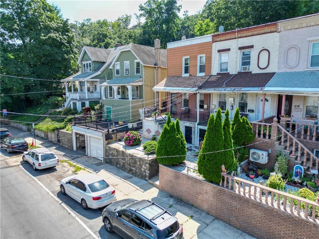 780 Van Duzer Street Image 3