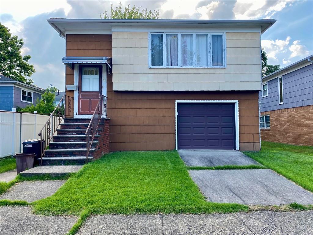 32 Muller Ave Avenue Image 2