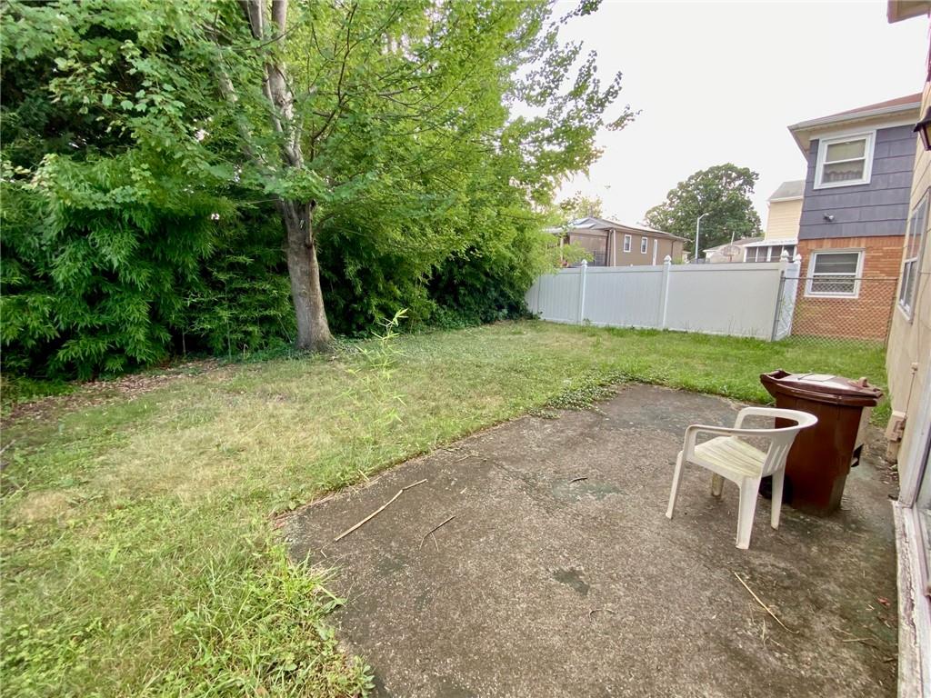 32 Muller Ave Avenue Image 4