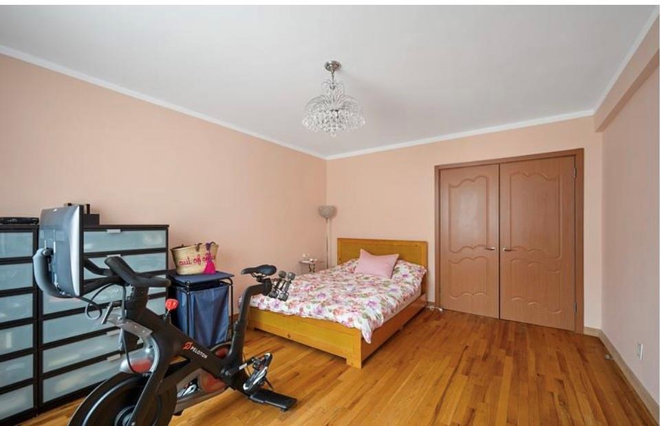 1213 Avenue  Z F33 Image 4