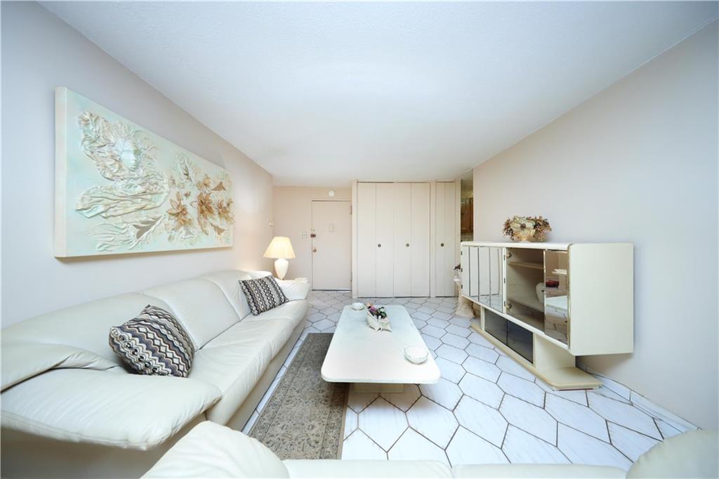 90 beekman Street 7B Image 5