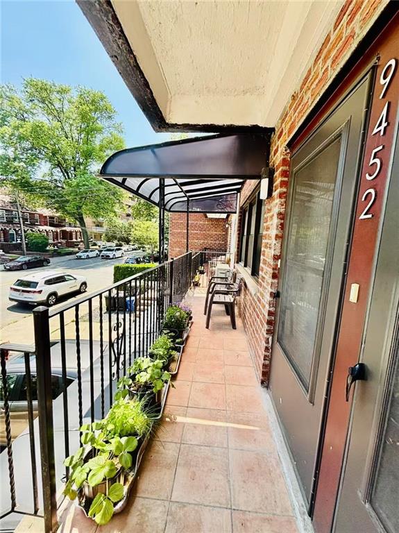 9452 Ridge Boulevard Image 3