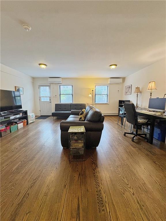9452 Ridge Boulevard Image 2