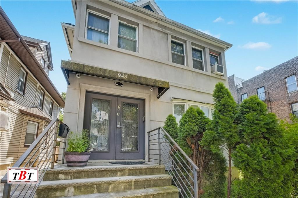 945 East 15th Street Image 2