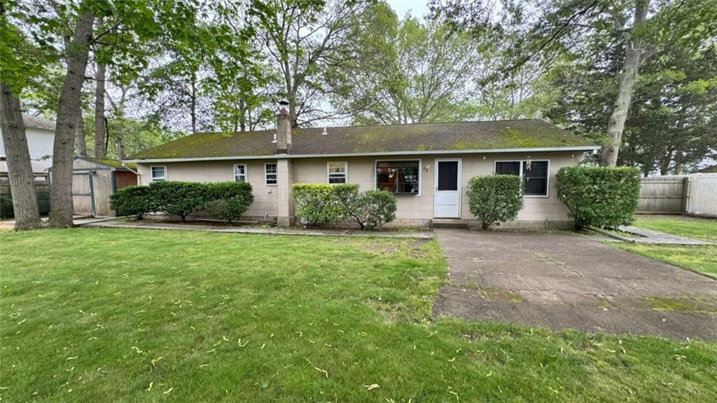 381 Grace Street, Suffolk County, New York, 11714 image 6