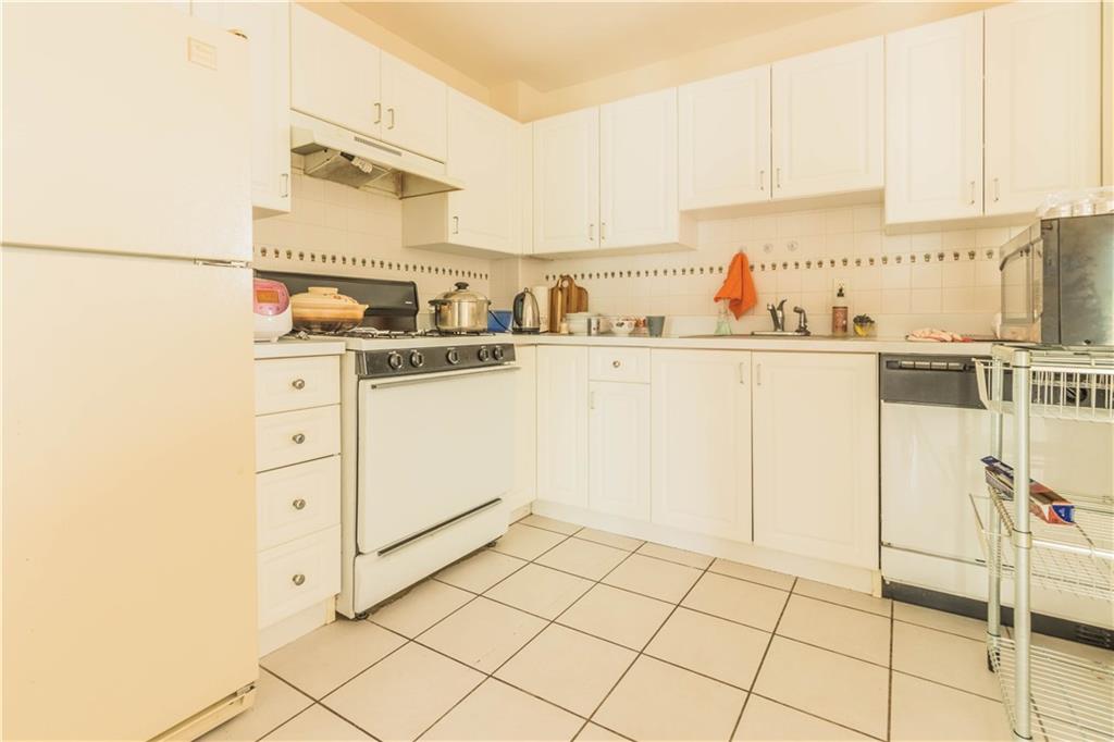 270 Aspen Knolls Way, Staten  Island, New York, 10312 image 13