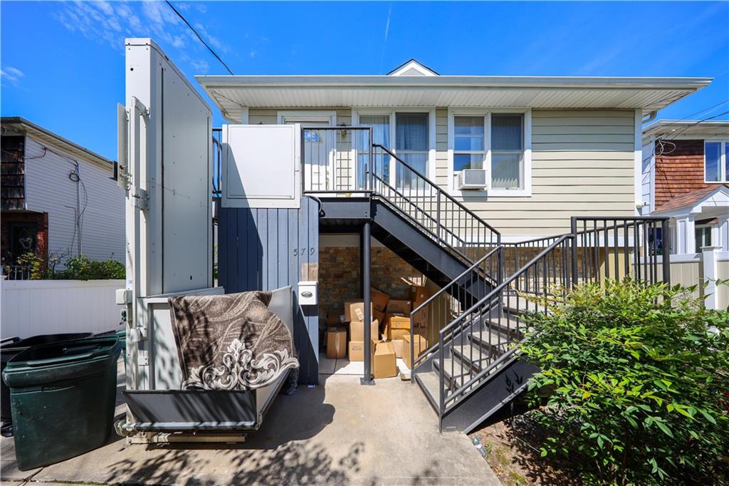 579 Greeley Avenue, Staten Island, New York, 10306