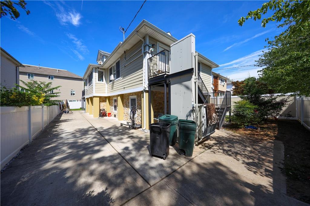 579 Greeley Avenue Image 2