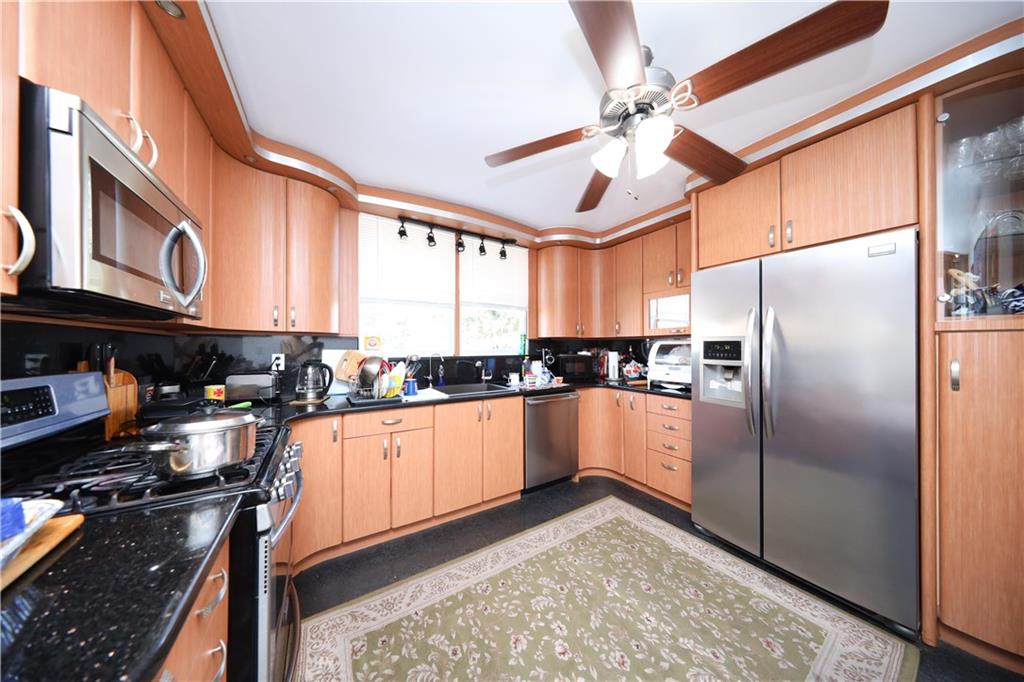 579 Greeley Avenue, Staten  Island, New York, 10306 image 13