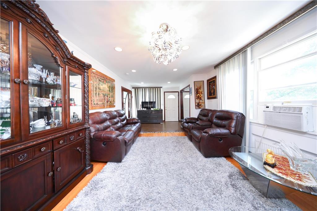 579 Greeley Avenue, Staten  Island, New York, 10306 image 9