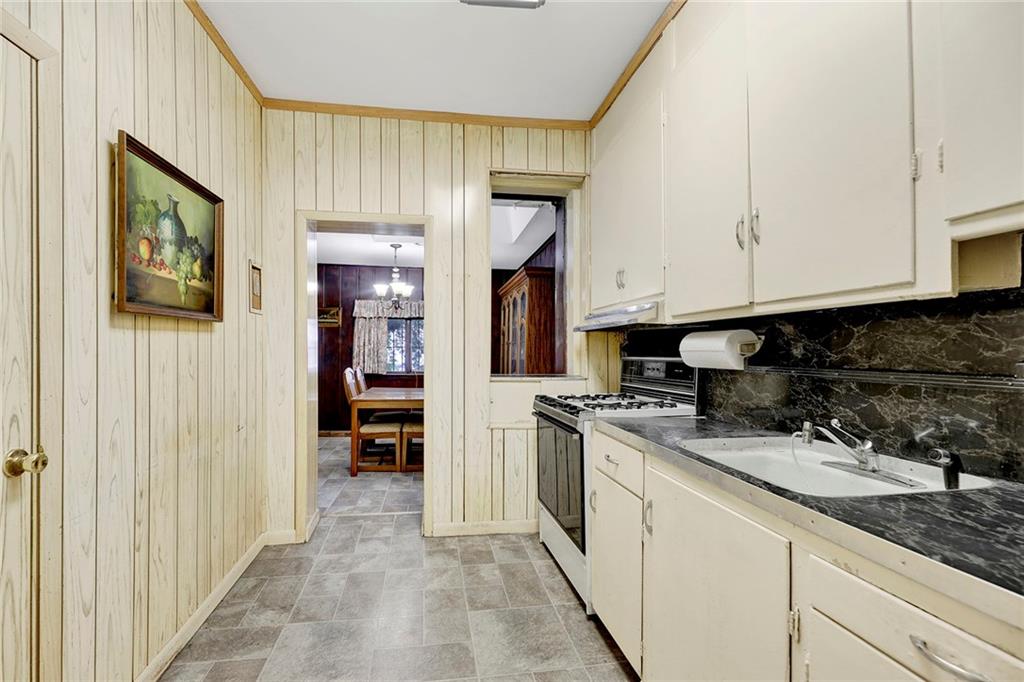 2111 65th Street Image 4