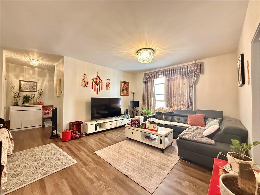 1623 West 8th Street Image 5