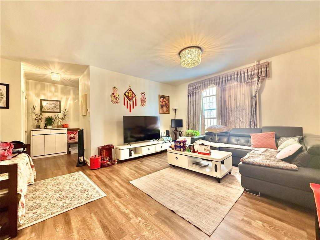1623 West 8th Street Image 4