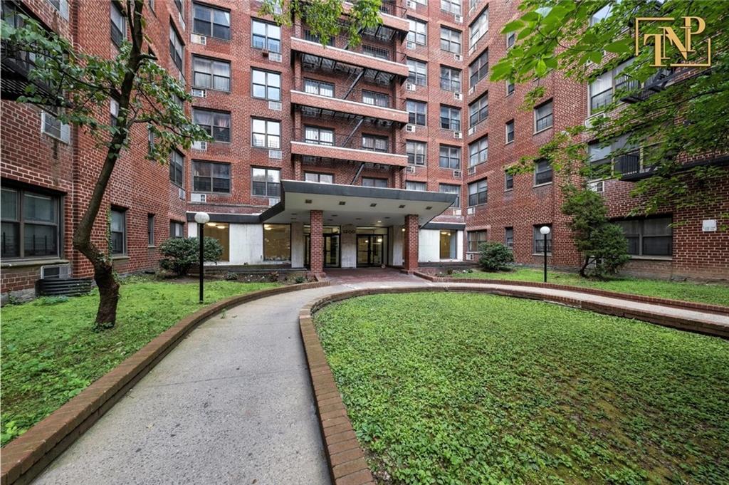 1200 East 53rd Street 5B Image 3