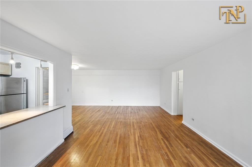 1200 East 53rd Street 5B Image 4