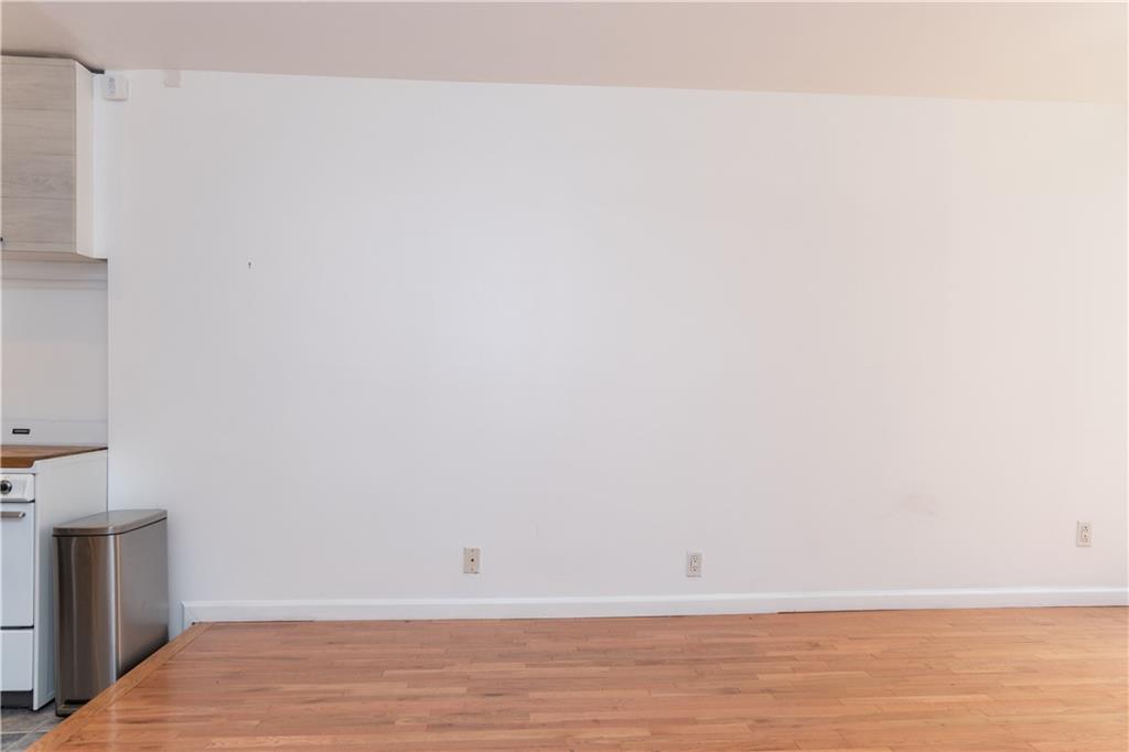 215 East 24th Street 314 Image 5