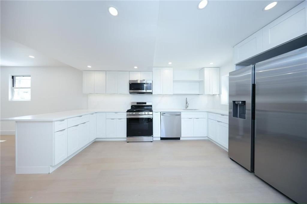 9 Russell Street, Staten  Island, New York, 10308 image 6