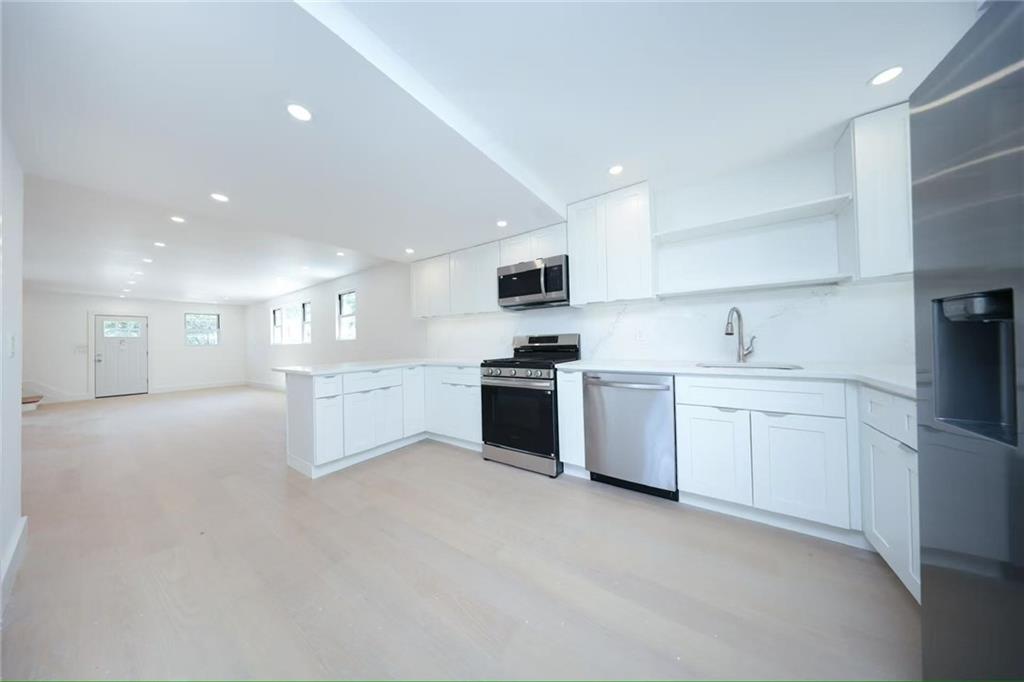 9 Russell Street, Staten  Island, New York, 10308 image 8