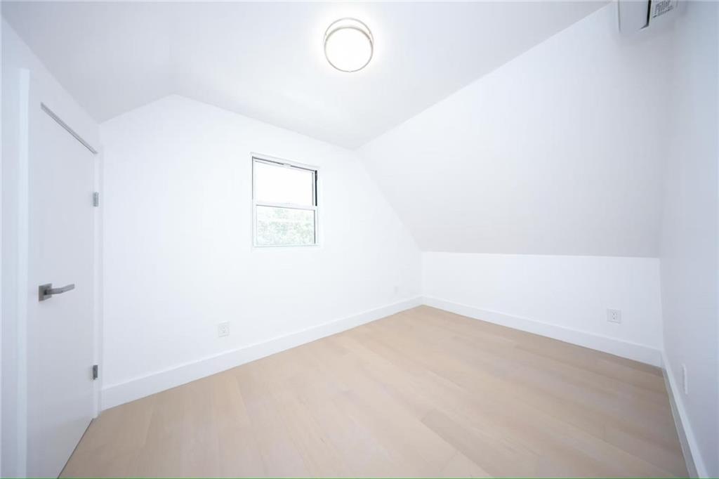 9 Russell Street, Staten  Island, New York, 10308 image 7