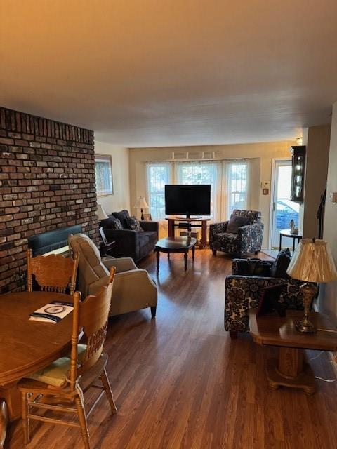 516 Golf View Court Image 4