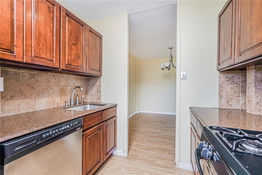 1100 Clove Road 6O Image 1