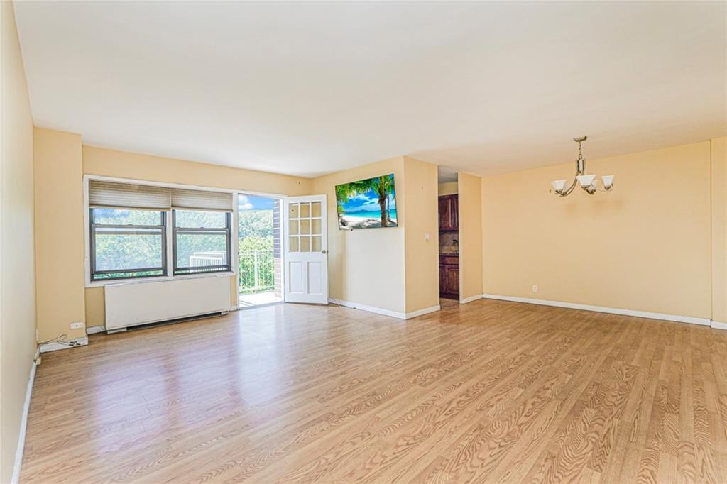 1100 Clove Road 6O Image 2