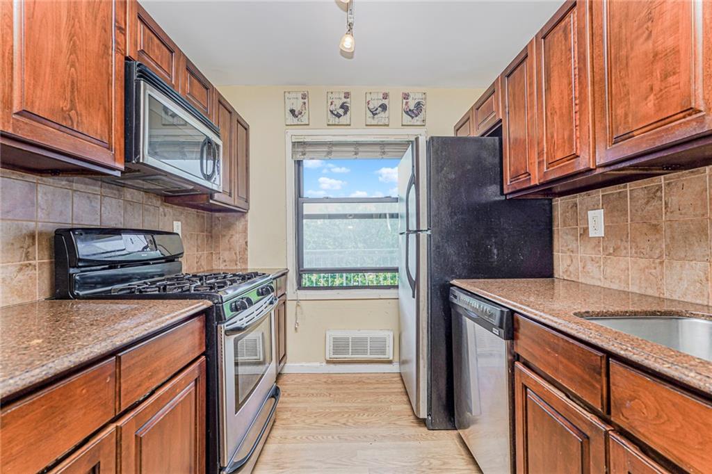 1100 Clove Road 6O, Staten  Island, New York, 10301 image 16
