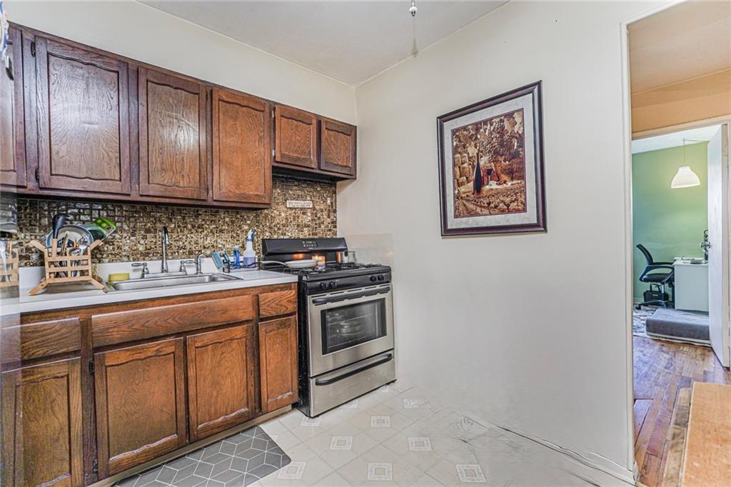 62 Comstock Avenue, Staten  Island, New York, 10314 image 6