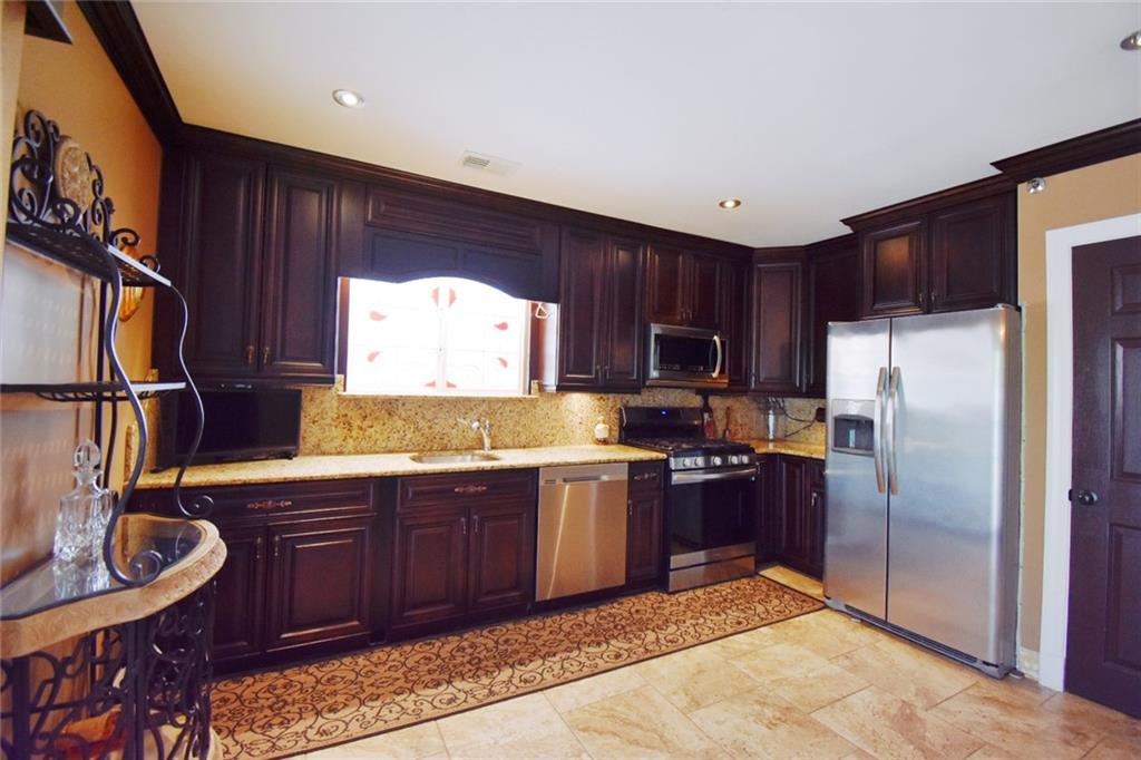 64 Van Name Avenue, Staten  Island, New York, 10303 image 8
