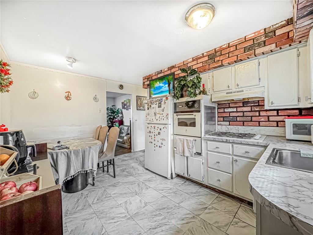 16 Knapp Street, Staten  Island, New York, 10314 image 32