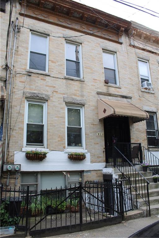 914 62nd Street, Brooklyn, New York, 11219