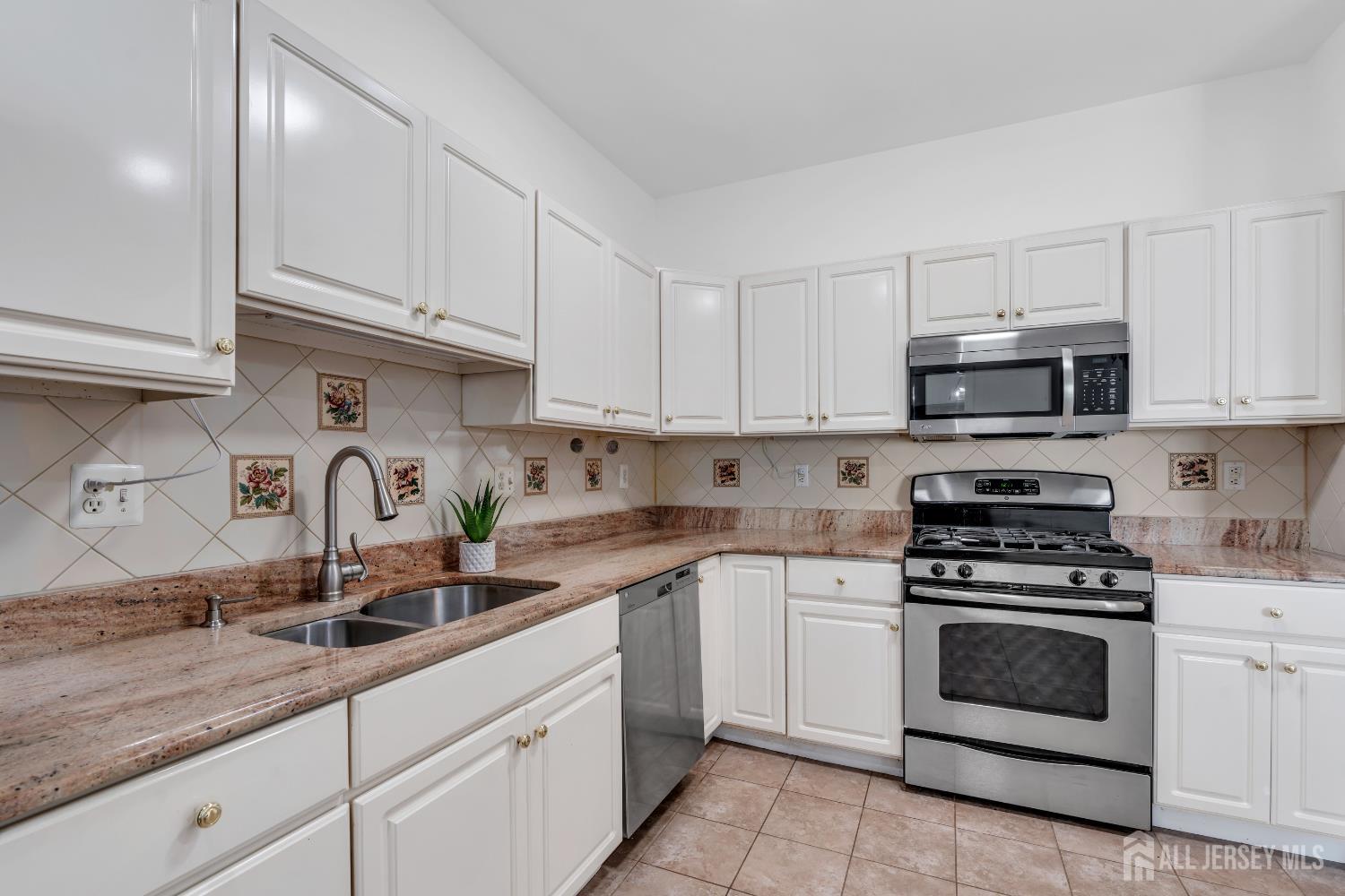 343 Harrier Drive, Monroe, NJ, 08831 image 14