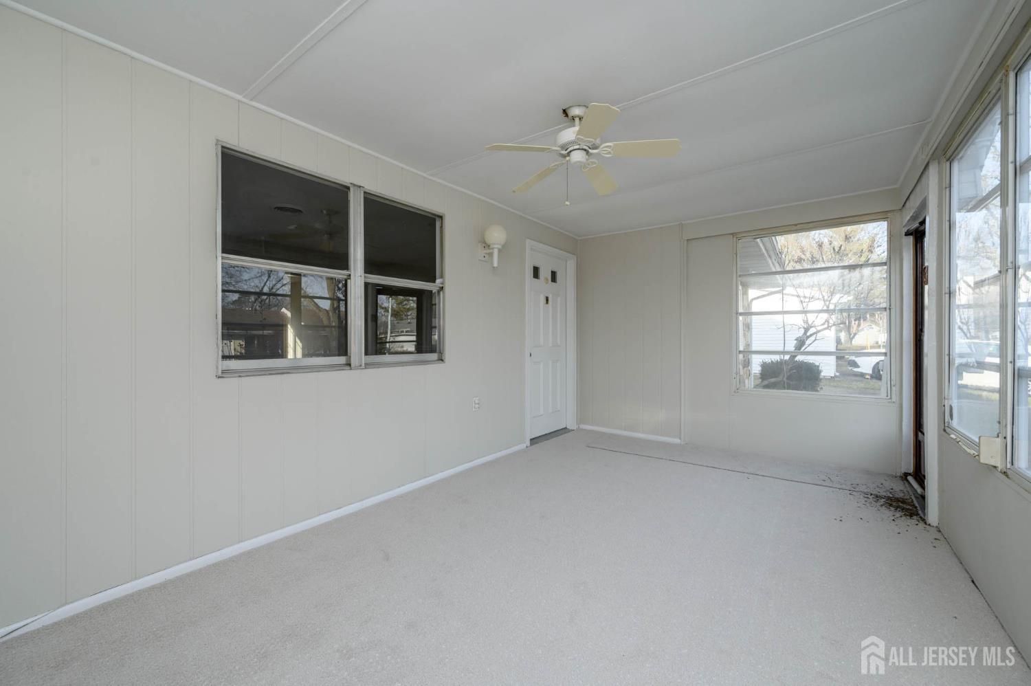 62-D Hedge Drive Image 4