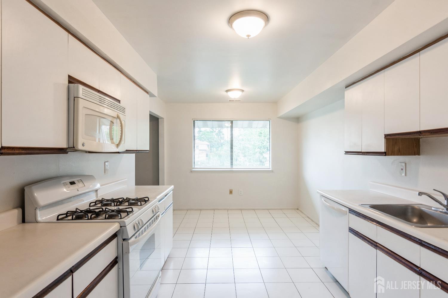 1607 Edison Glen Terrace, Edison, NJ, 08837 image 10